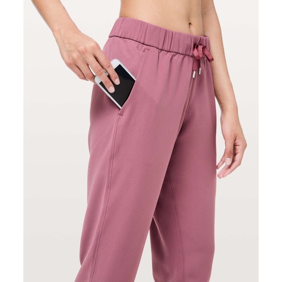 Lululemon On The Fly Jogger Pants Misty Merlot - Picture 2 of 16